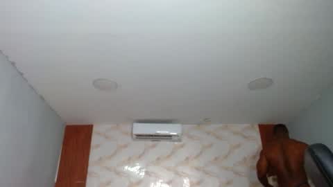 strong_george1 online show from 03-05-25, 07:38