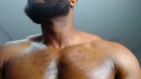 strong_george1 online show from 03-05-25, 10:43