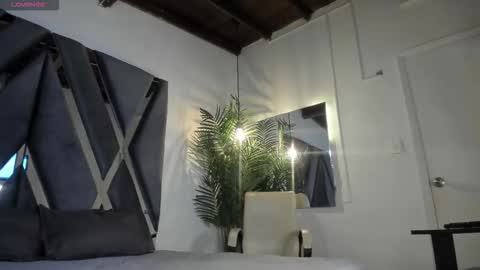 Snapshot of strong_girl_ chatting on 03-09-26, 11:03 Alexa online show from 03-09-26, 11:03