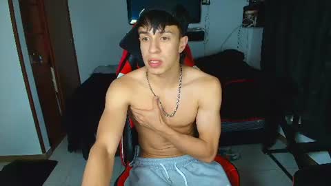 Snapshot of strong_jackxxx chatting on 06-23-26, 05:38 Daddy Jack online show from 06-23-26, 05:38