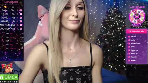 Snapshot of strongalice chatting on 12-19-25, 10:17 The best athletic body on the site online show from 12-19-25, 10:17