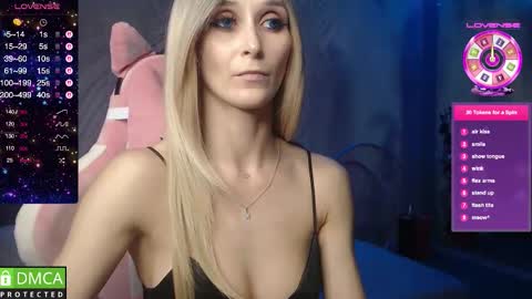 Snapshot of strongalice chatting on 02-10-26, 10:25 The best athletic body on the site online show from 02-10-26, 10:25