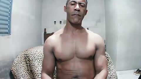 strongdaddyfantastic online show from 04-15-26, 03:30