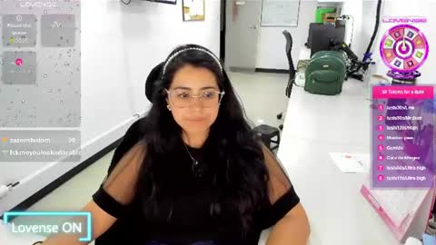 Snapshot of studcb_ chatting on 07-09-26, 11:53 studcb_ online show from 07-09-26, 11:53