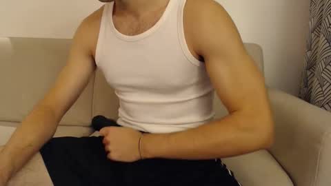 Stud From Paris online show from 10-20-25, 05:35