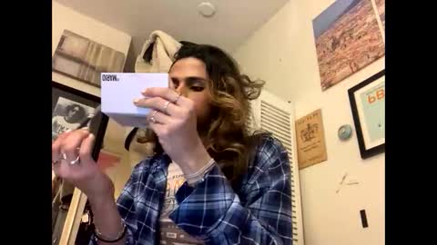 Snapshot of stxllaxcx chatting on 09-23-25, 05:10 stxllaxcx online show from 09-23-25, 05:10