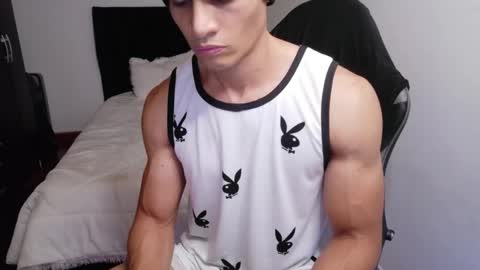 Snapshot of stylishman01 chatting on 05-30-26, 09:34 stylish man online show from 05-30-26, 09:34