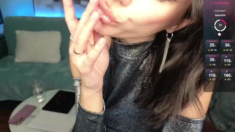 Su4e4ka555 online show from 01-26-25, 07:09