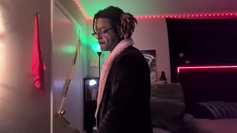 Snapshot of suavechocolatecity chatting on 09-23-25, 05:10 Hot Chocolate online show from 09-23-25, 05:10