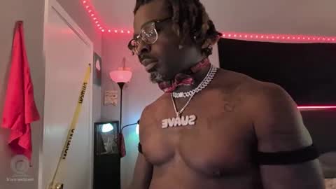 Snapshot of suavechocolatecity chatting on 10-13-25, 06:52 Hot Chocolate online show from 10-13-25, 06:52