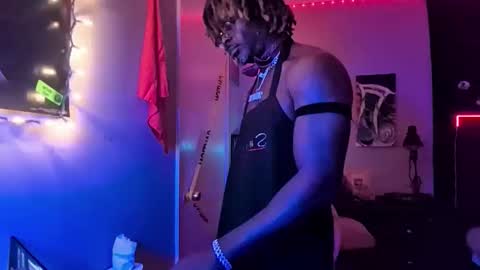 Snapshot of suavechocolatecity chatting on 10-24-25, 02:30 Hot Chocolate online show from 10-24-25, 02:30