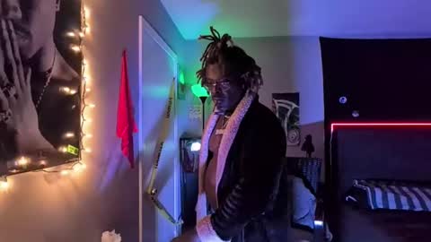 Snapshot of suavechocolatecity chatting on 11-09-25, 02:32 Hot Chocolate online show from 11-09-25, 02:32