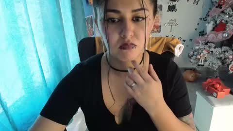 Snapshot of sub_nezuko_69 chatting on 12-13-24, 04:38 sub_nezuko_69 online show from 12-13-24, 04:38