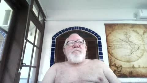 Snapshot of subbtmpig4u chatting on 05-31-26, 06:31 SubBtmPig4U online show from 05-31-26, 06:31