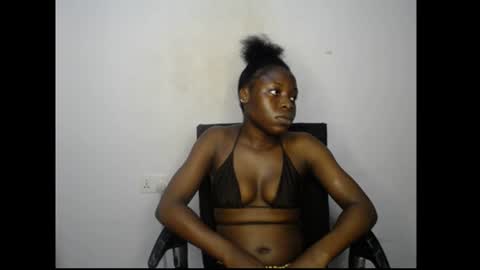 Snapshot of subirababy chatting on 06-11-26, 02:53 subira online show from 06-11-26, 02:53