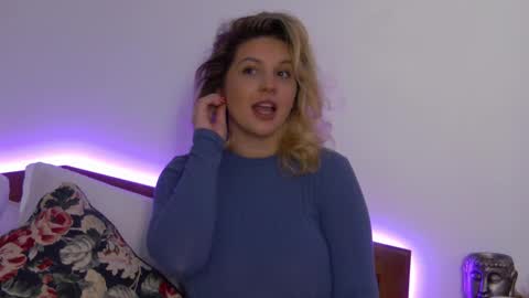 Carla online show from 09-25-25, 06:39