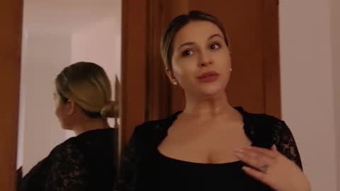 Carla online show from 10-07-25, 08:55