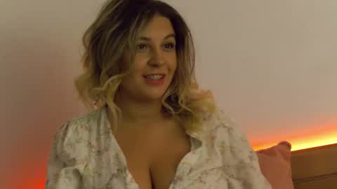 Snapshot of sublimecarla chatting on 05-13-26, 02:20 Carla online show from 05-13-26, 02:20