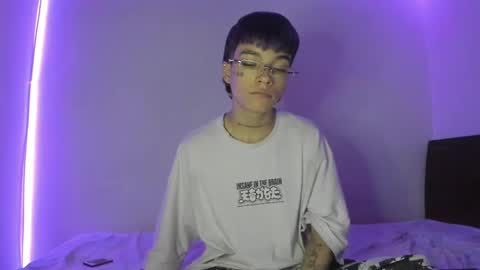 Snapshot of submissive_boyy_ chatting on 01-06-25, 07:35 nico online show from 01-06-25, 07:35