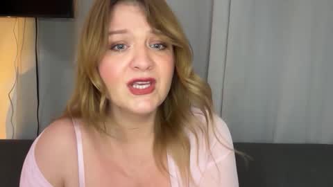 Scarlet online show from 05-15-26, 11:23
