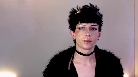 Angel  online show from 10-12-25, 11:31