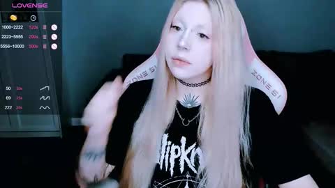 succubus_leslie online show from 10-24-25, 09:33