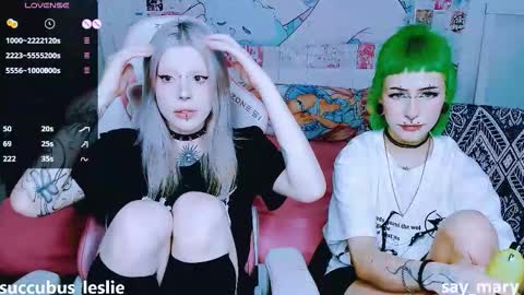 Snapshot of succubus_leslie chatting on 03-25-26, 10:27 succubus_leslie online show from 03-25-26, 10:27