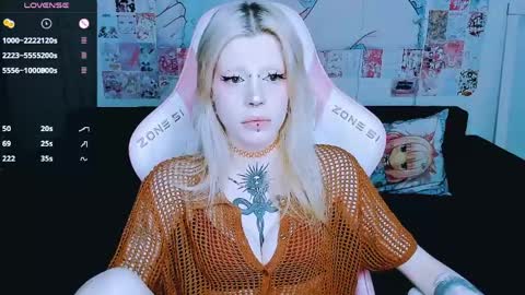 Snapshot of succubus_leslie chatting on 04-10-26, 11:31 succubus_leslie online show from 04-10-26, 11:31