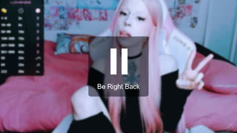 Snapshot of succubus_leslie chatting on 04-22-26, 10:00 succubus_leslie online show from 04-22-26, 10:00
