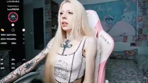 Snapshot of succubus_leslie chatting on 07-23-26, 10:24 succubus_leslie online show from 07-23-26, 10:24