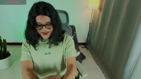 Snapshot of succubus_vitta chatting on 07-17-26, 05:18 Vitta online show from 07-17-26, 05:18