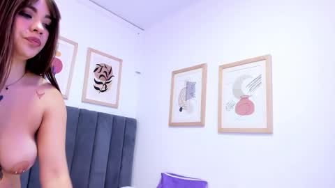 Luna  online show from 10-18-25, 09:04