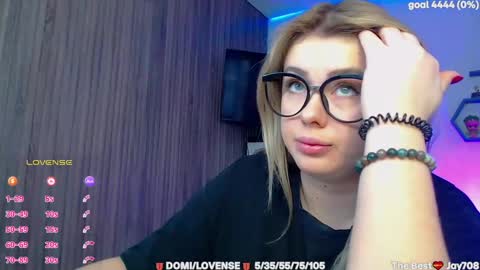 suchcute_ online show from 02-18-26, 04:08