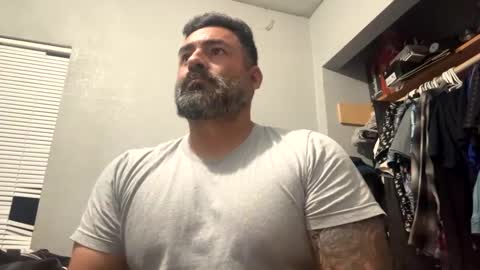 Snapshot of sucio72 chatting on 09-26-25, 02:26 Sucio online show from 09-26-25, 02:26