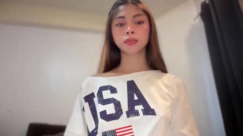 Snapshot of suckablechick chatting on 03-16-26, 02:17 Marry online show from 03-16-26, 02:17