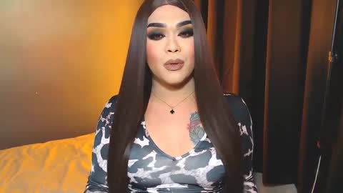 Snapshot of suckablecockoffreya chatting on 02-09-25, 04:18 JADE ELYSE online show from 02-09-25, 04:18