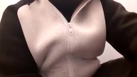 Cuteipie online show from 01-01-25, 09:49