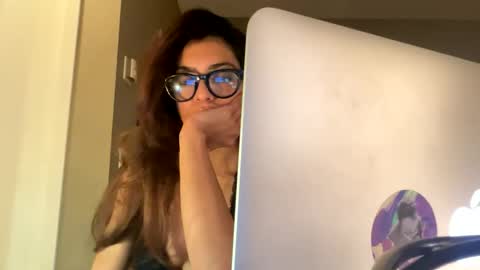 Snapshot of suckmythong410104 chatting on 12-20-24, 08:28 SaraSabeen online show from 12-20-24, 08:28