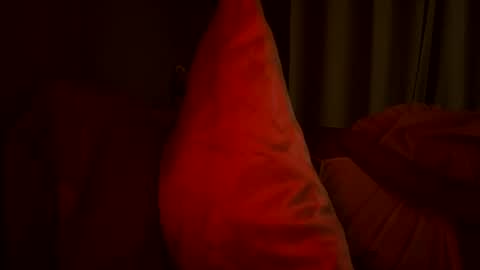 Snapshot of suckmythong410104 chatting on 03-07-25, 11:18 SaraSabeen online show from 03-07-25, 11:18