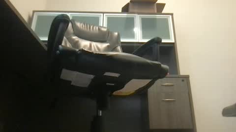 Snapshot of suckonthis318 chatting on 03-10-25, 03:41 suckonthis318 online show from 03-10-25, 03:41