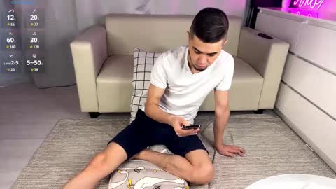 Snapshot of sue_star chatting on 12-16-24, 09:14 Emmy online show from 12-16-24, 09:14