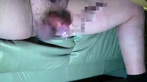 Snapshot of suesser0009 chatting on 02-02-26, 09:35 Martin sweetboy online show from 02-02-26, 09:35