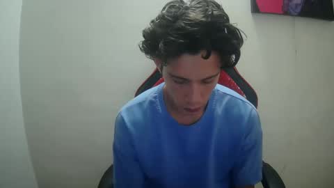 Snapshot of suez666 chatting on 11-18-25, 04:06 suez666 online show from 11-18-25, 04:06