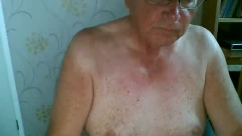 Snapshot of suffolkboy4 chatting on 07-08-26, 07:51 suffolkboy4 online show from 07-08-26, 07:51