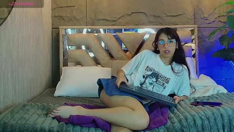 ANGEL online show from 04-17-26, 04:54