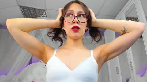 Snapshot of sugar_blond chatting on 02-22-25, 11:24 sugar blond online show from 02-22-25, 11:24