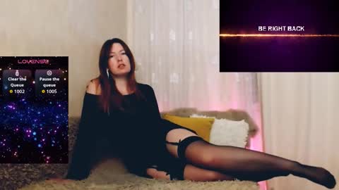 Snapshot of sugar_desire chatting on 11-30-25, 02:32 Instagram faroffland online show from 11-30-25, 02:32