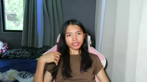 sugar_holly96 online show from 06-03-26, 06:05