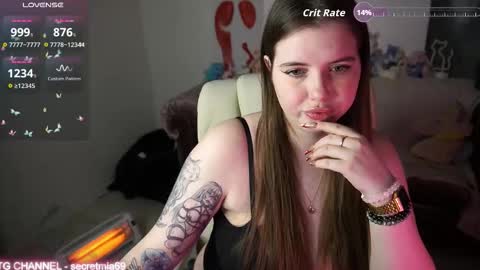 Mia online show from 02-18-26, 05:42