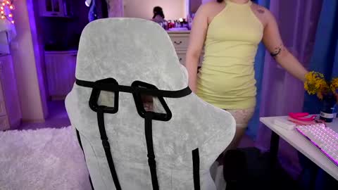 Rikki online show from 03-22-26, 08:12